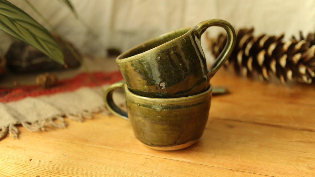 Wide mug, green glaze