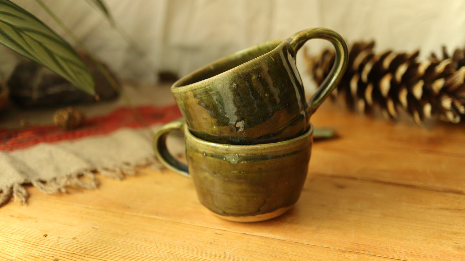 Wide mug, green glaze